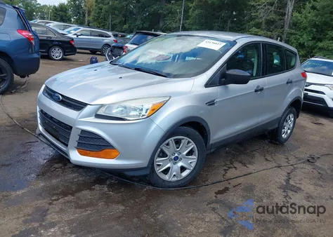 2015 Ford Escape S from USA, damaged, VIN 1FMCU0F7XFUC86135